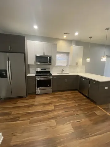 4851 North Central Avenue Chicago IL 60630