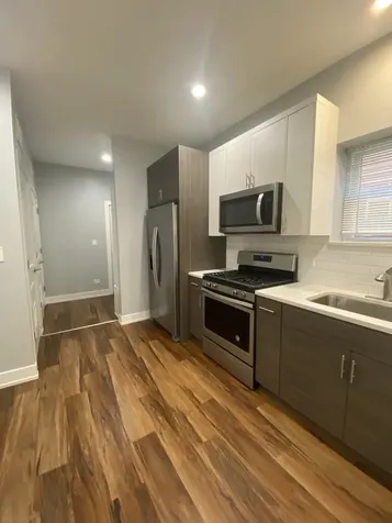 4851 North Central Avenue Chicago IL 60630