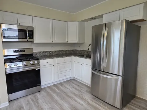 70 North Idlewild Avenue Mundelein IL 60060
