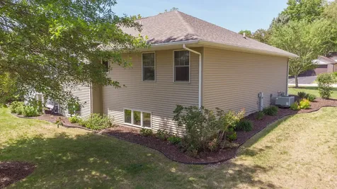 1021 Bertram Drive Freeport IL 61032
