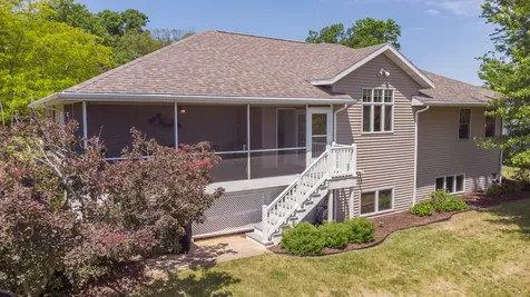 1021 Bertram Drive Freeport IL 61032