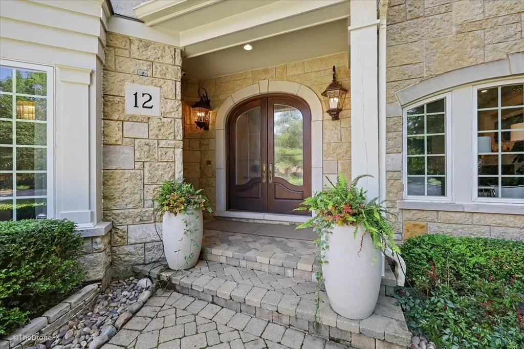12 Carlisle Drive Oak Brook IL 60523