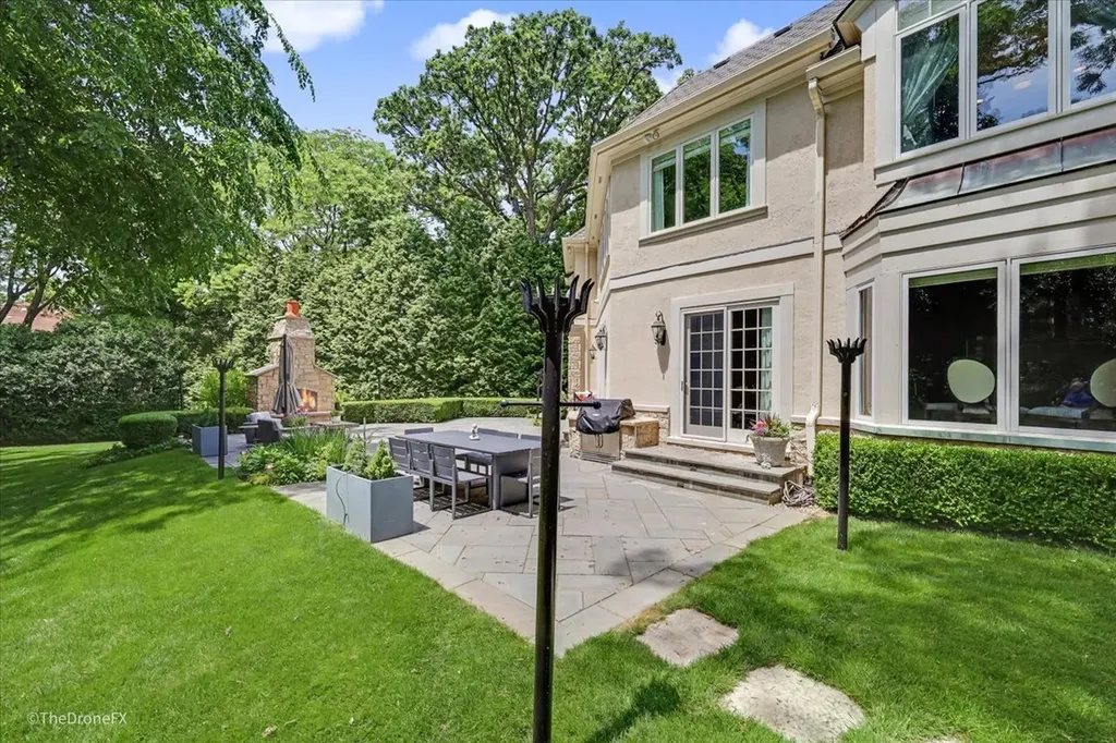 12 Carlisle Drive Oak Brook IL 60523