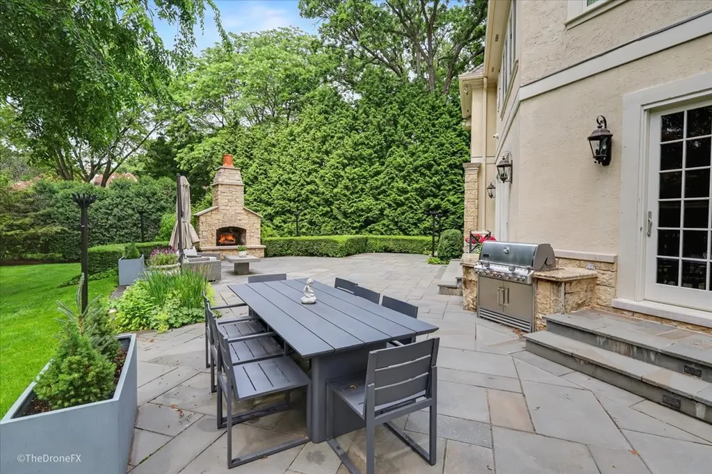 12 Carlisle Drive Oak Brook IL 60523