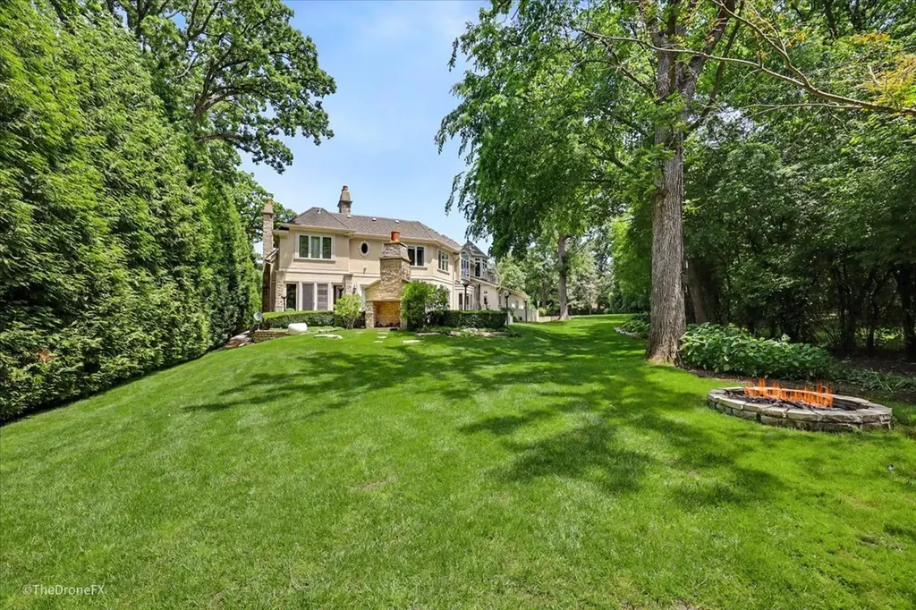 12 Carlisle Drive Oak Brook IL 60523