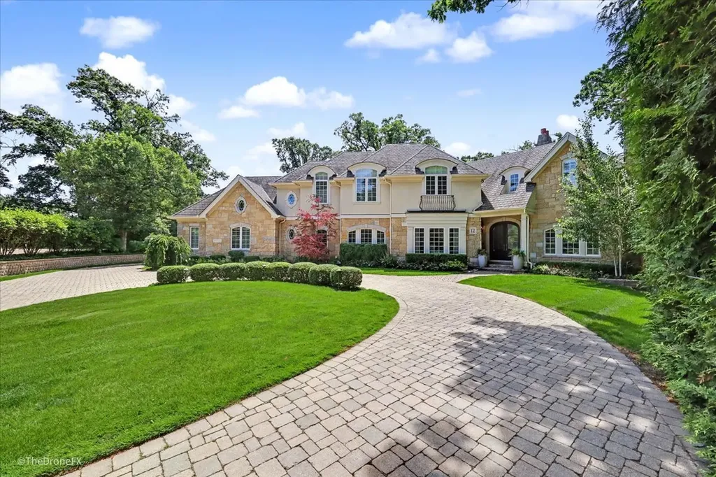 12 Carlisle Drive Oak Brook IL 60523