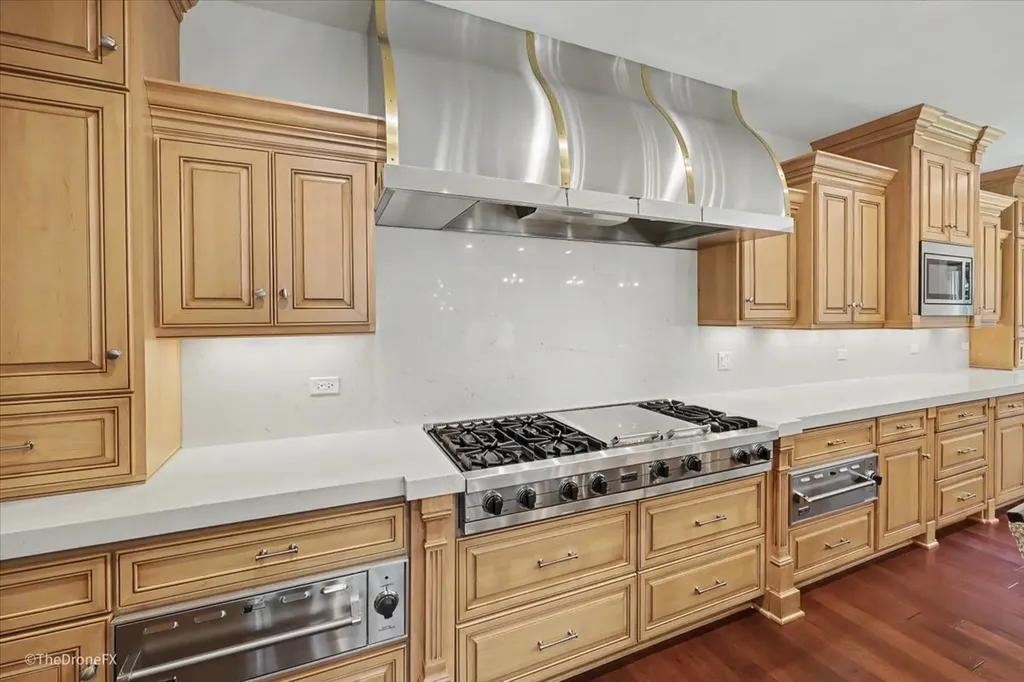 12 Carlisle Drive Oak Brook IL 60523