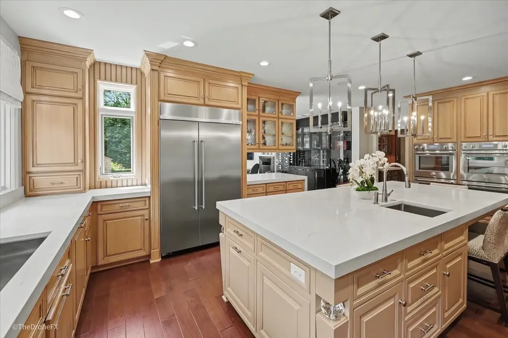 12 Carlisle Drive Oak Brook IL 60523