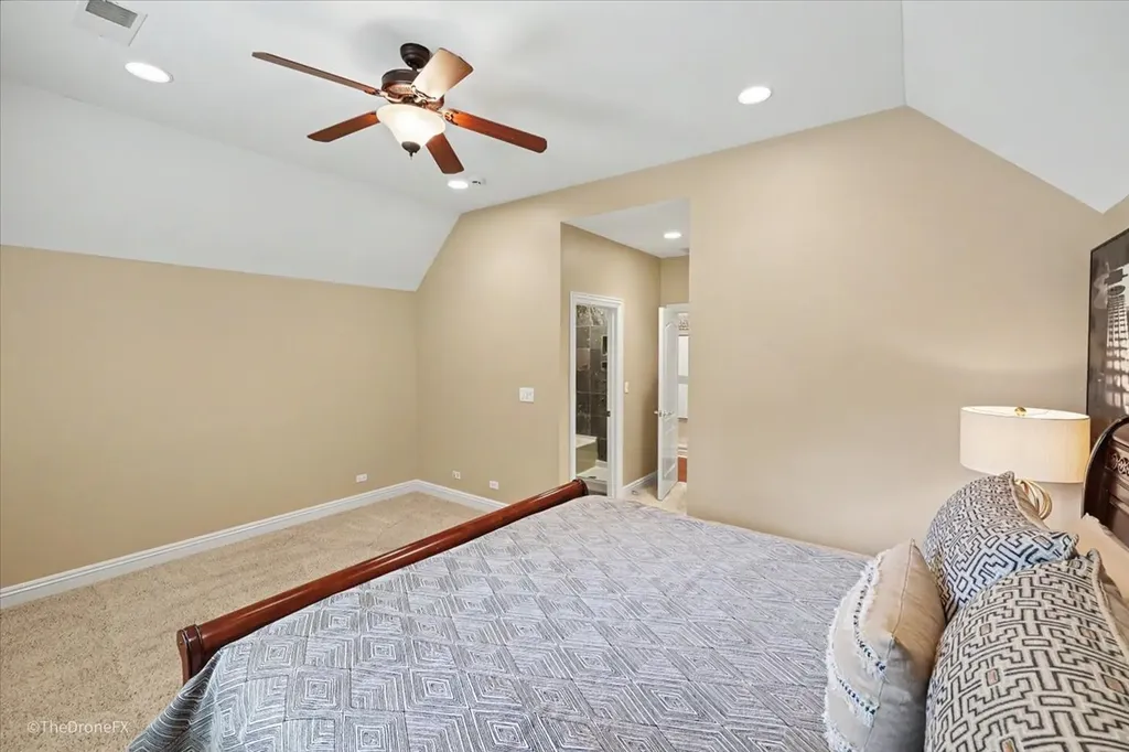 12 Carlisle Drive Oak Brook IL 60523
