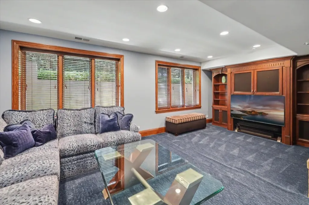 12 Carlisle Drive Oak Brook IL 60523