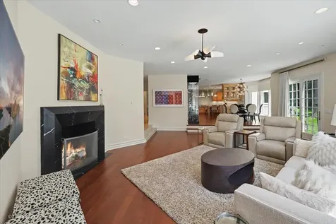 12 Carlisle Drive Oak Brook IL 60523