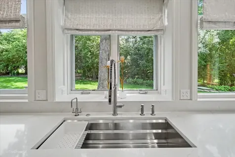 12 Carlisle Drive Oak Brook IL 60523