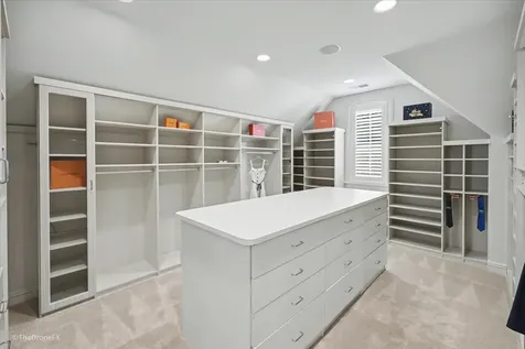 12 Carlisle Drive Oak Brook IL 60523