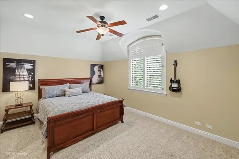 12 Carlisle Drive Oak Brook IL 60523