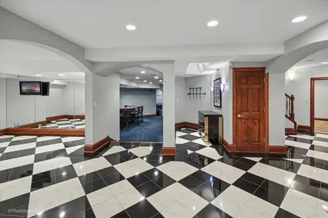 12 Carlisle Drive Oak Brook IL 60523