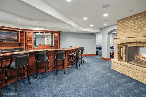 12 Carlisle Drive Oak Brook IL 60523