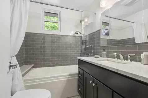 1146 Douglas Avenue Flossmoor IL 60422