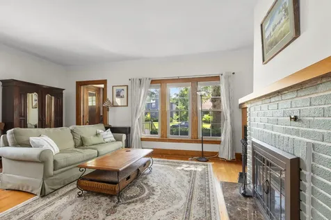 1146 Douglas Avenue Flossmoor IL 60422
