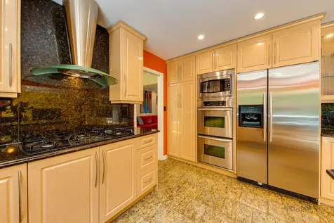 3903 Kiess Drive Glenview IL 60026