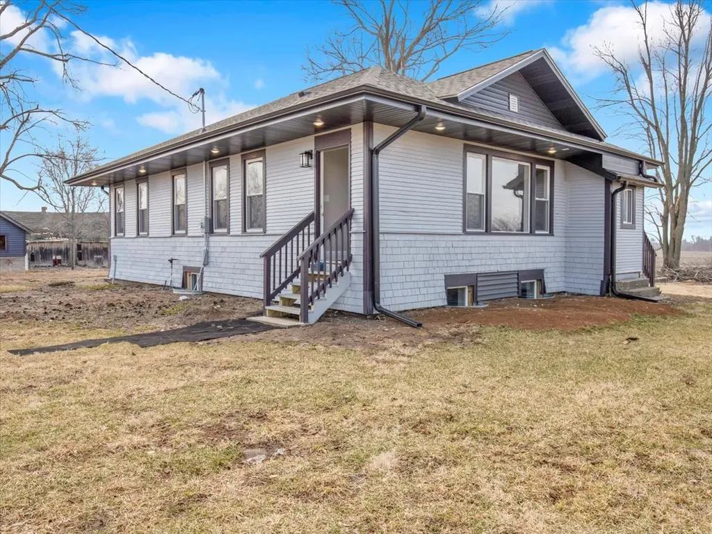 18763 Grade School Road Caledonia IL 61011