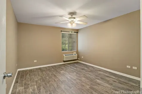 2313 Silverstone Drive Carpentersville IL 60110
