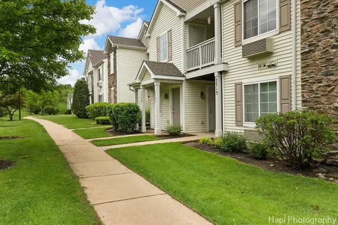 2313 Silverstone Drive Carpentersville IL 60110