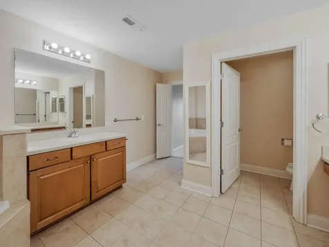 1 Itasca Place Itasca IL 60143
