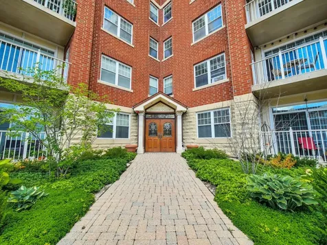 1 Itasca Place Itasca IL 60143