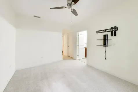 1624 West Grace Street Chicago IL 60613