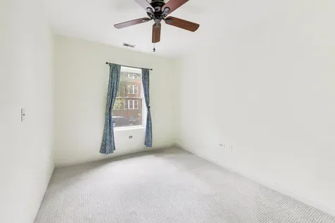 1624 West Grace Street Chicago IL 60613