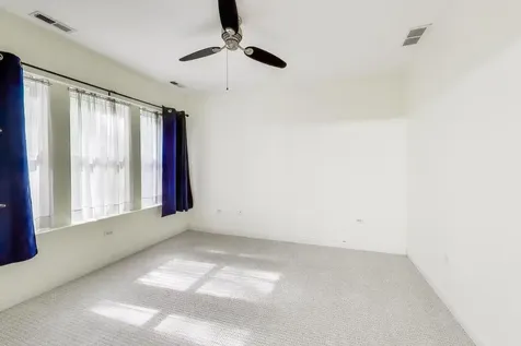 1624 West Grace Street Chicago IL 60613
