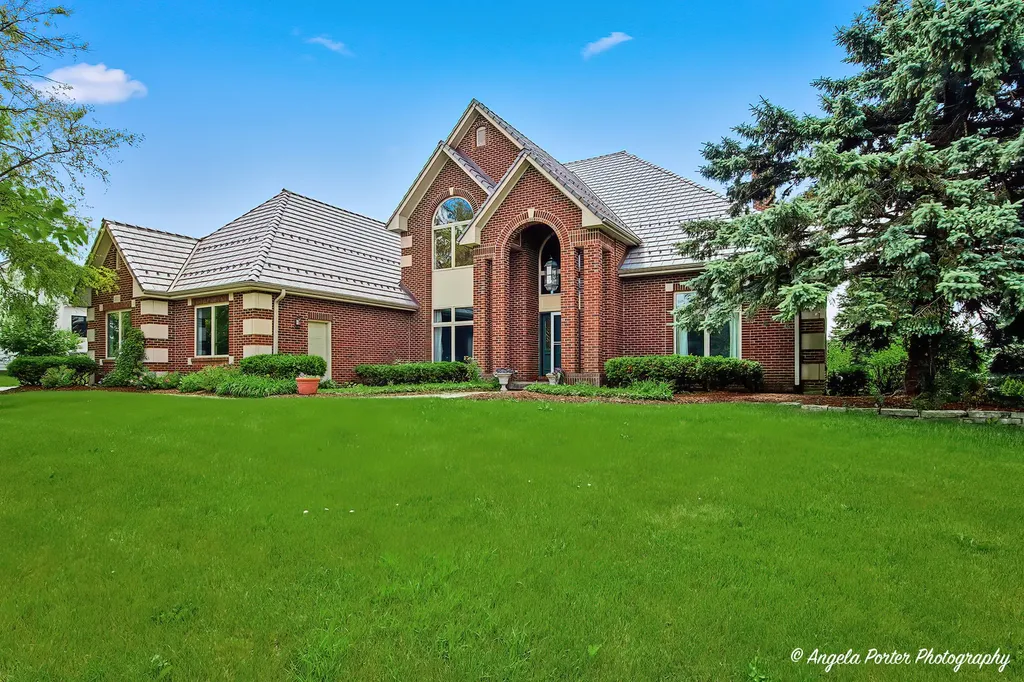 10711 Bull Valley Drive Woodstock IL 60098