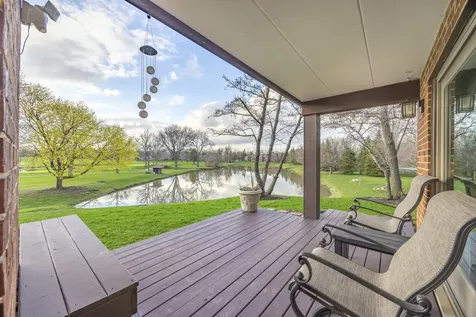 90 Golf View Lane Frankfort IL 60423