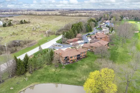 90 Golf View Lane Frankfort IL 60423