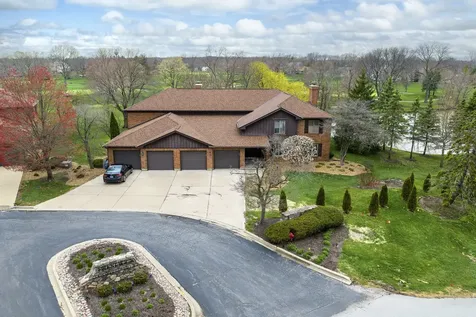 90 Golf View Lane Frankfort IL 60423