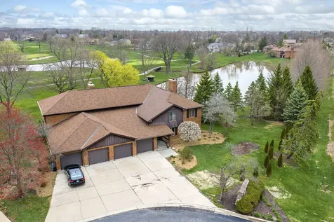 90 Golf View Lane Frankfort IL 60423