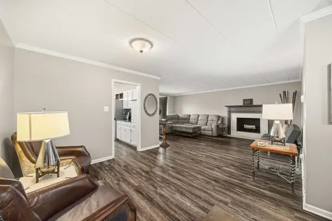 90 Golf View Lane Frankfort IL 60423