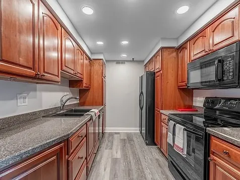 1450 Plymouth Lane Elgin IL 60123