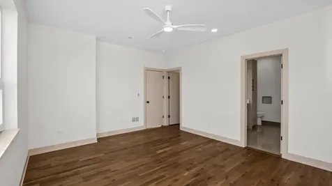 4443 South Vincennes Avenue Chicago IL 60653