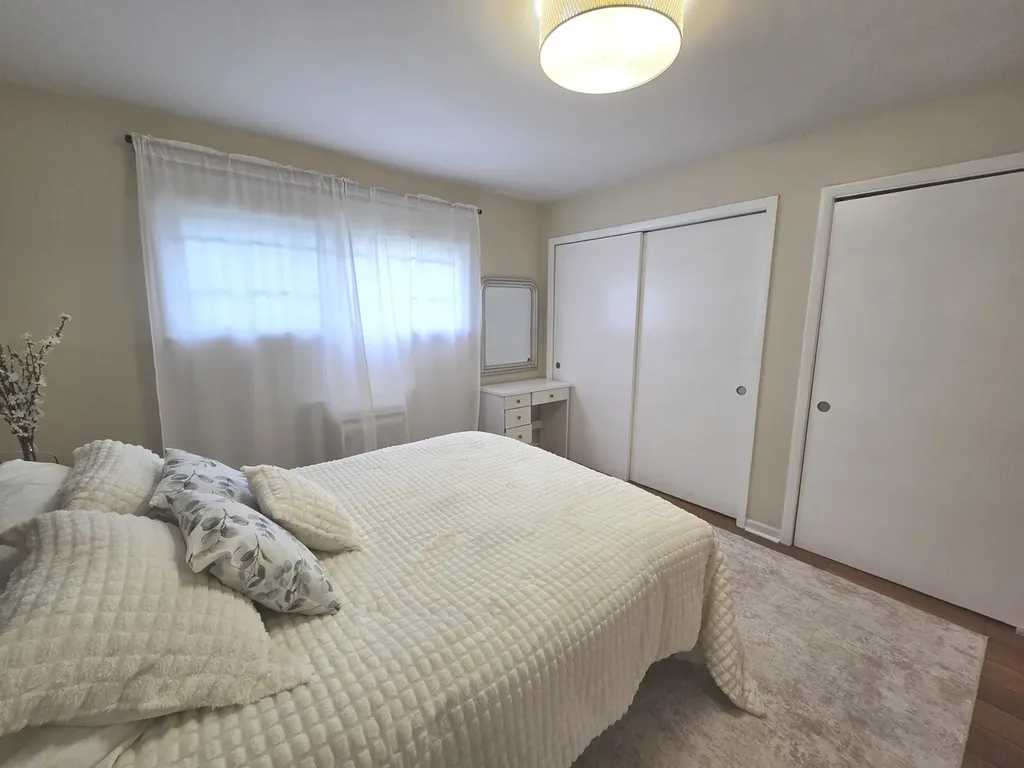 1236 West Farwell Avenue Chicago IL 60626