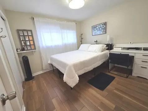 1236 West Farwell Avenue Chicago IL 60626