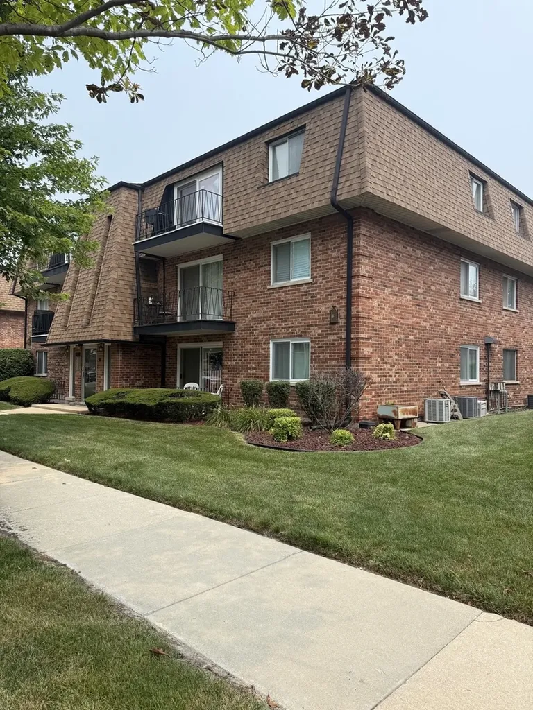 10707 South Keating Avenue Oak Lawn IL 60453