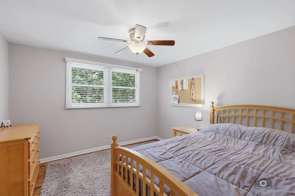 619 East Bauer Road Naperville IL 60563