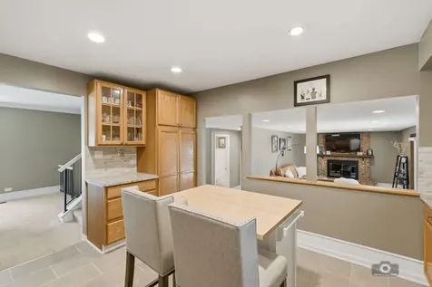 619 East Bauer Road Naperville IL 60563