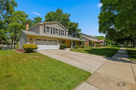 619 East Bauer Road Naperville IL 60563