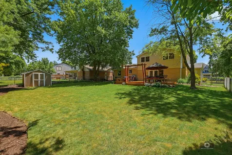 619 East Bauer Road Naperville IL 60563