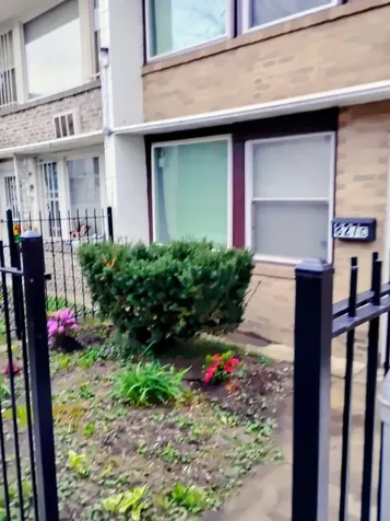 827 East 48th Street Chicago IL 60615