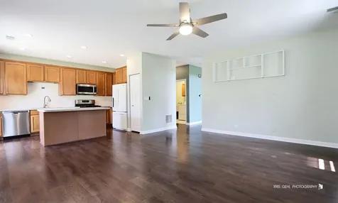 2890 Glacier Way Wauconda IL 60084