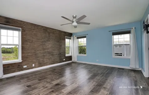 2890 Glacier Way Wauconda IL 60084