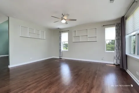 2890 Glacier Way Wauconda IL 60084